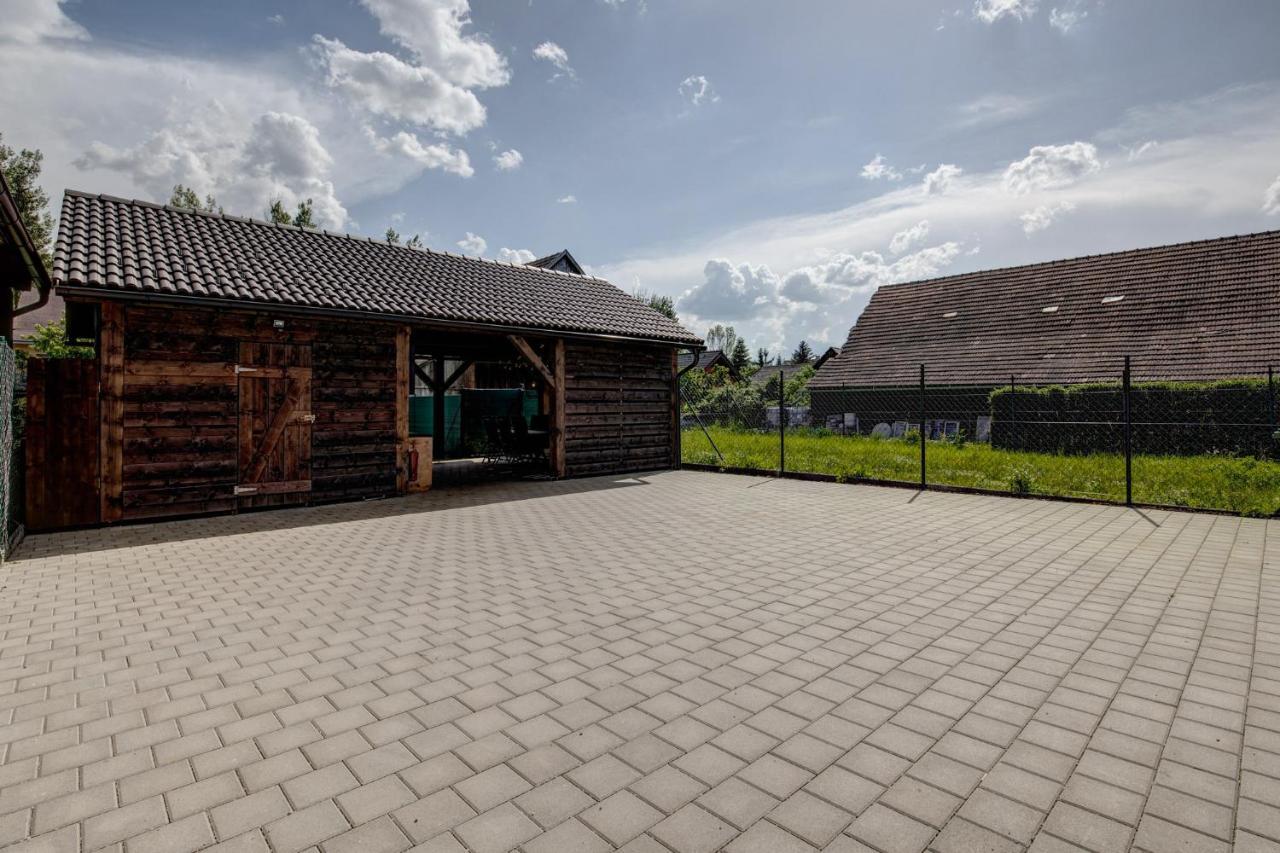 Rodinne Apartmany Alex & Gregor Bešeňová エクステリア 写真