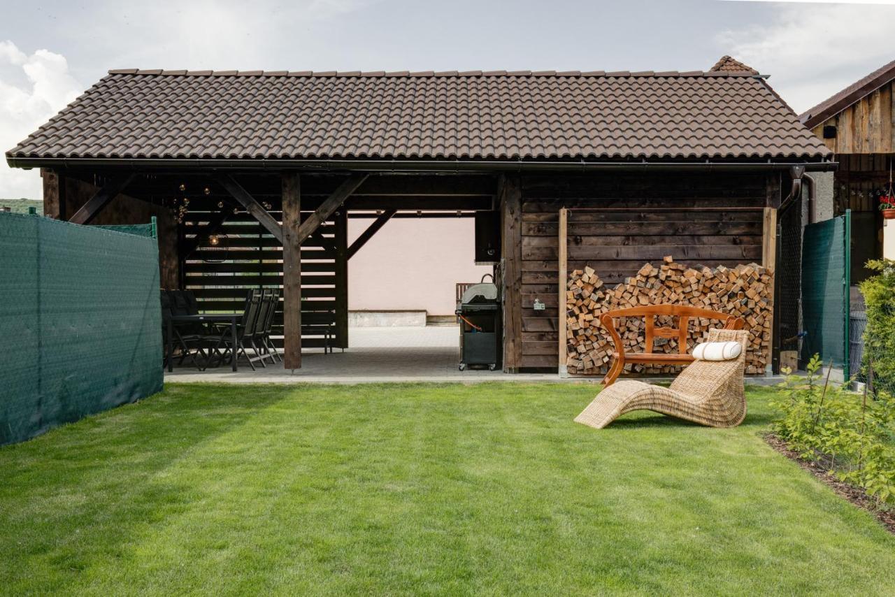 Rodinne Apartmany Alex & Gregor Bešeňová エクステリア 写真