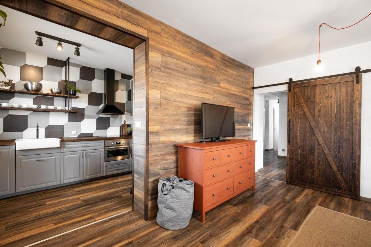 Rodinne Apartmany Alex & Gregor Bešeňová エクステリア 写真