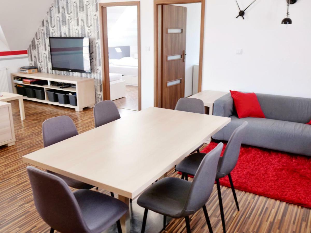 Rodinne Apartmany Alex & Gregor Bešeňová エクステリア 写真